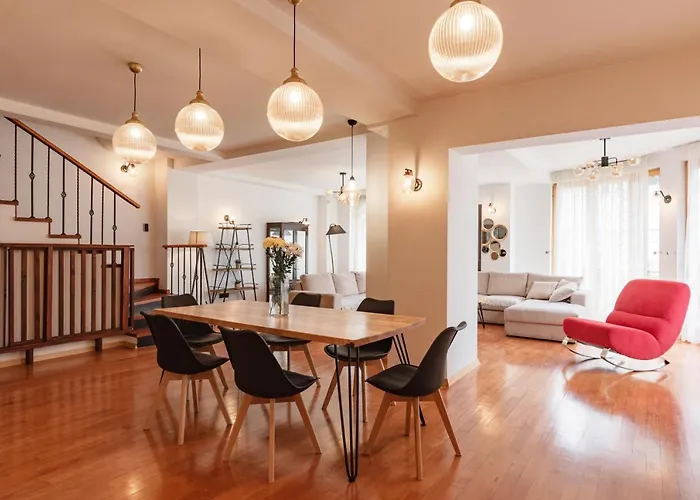 Lux House With Own Parking In Skopje
