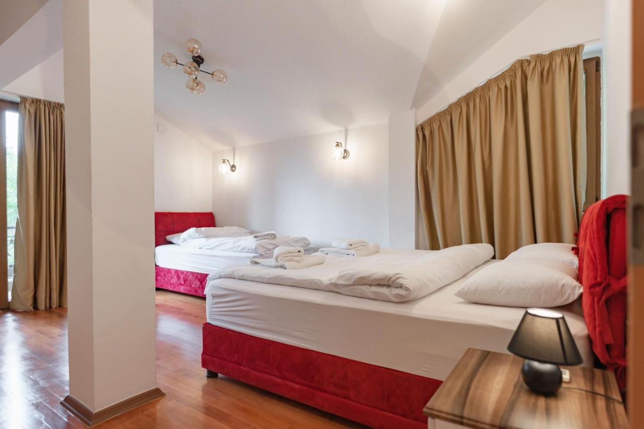 Villa Lux House With Own Parking In *