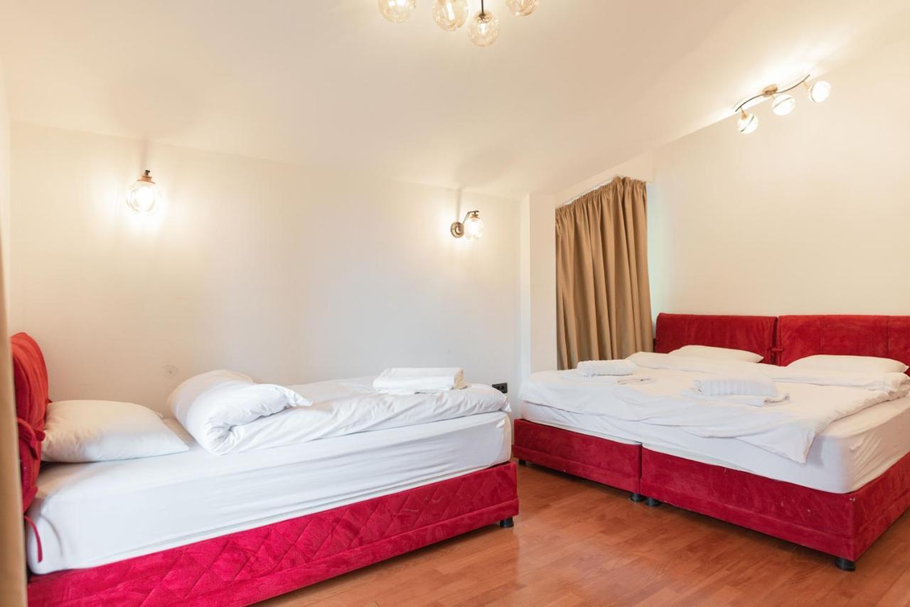 Lux House With Own Parking In Villa Skopje